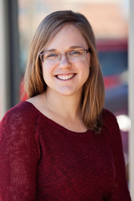 dental-assistant-crystal beger dental staff